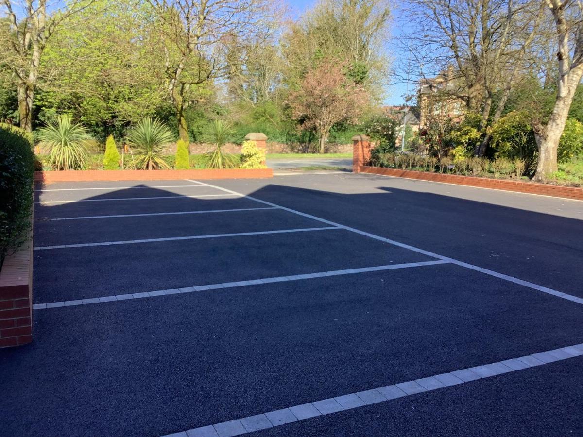 Jeffersons Abbey Road Serviced (adults Only) * Barrow-in-Furness