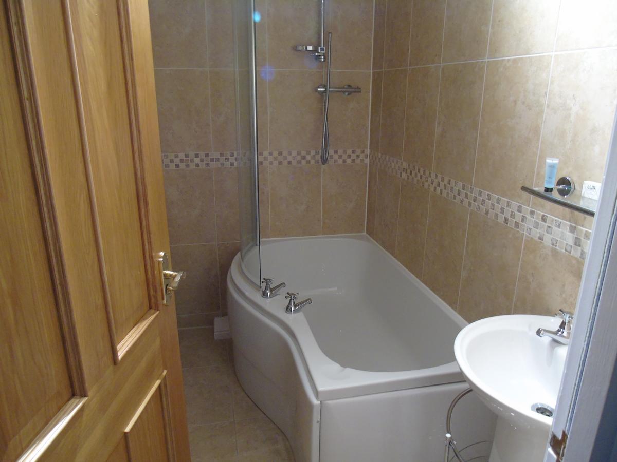 Jeffersons Abbey Road Serviced (adults Only) Barrow-in-Furness