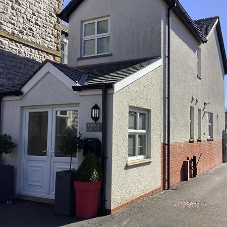 Jeffersons Abbey Road Serviced Apartments (Adults Only) Barrow-in-Furness Exterior photo